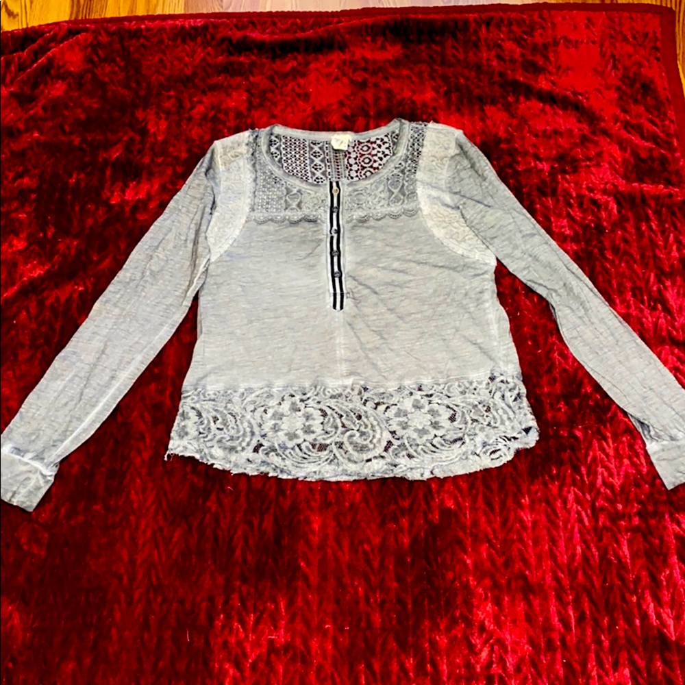 Ladies  Heather gray cotton & Lace detailed Top